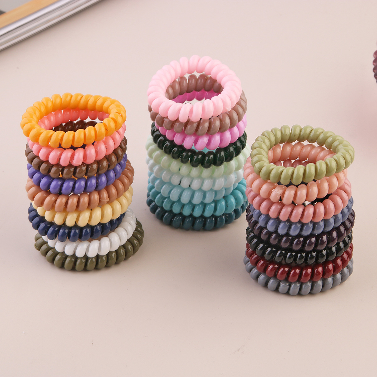 4 Pieces Hair Ties For Women Poni Hair Scrunchies Elastic Hair Bands Hair Styling Accessories Hair Ties Set Colorful Hair Bands Hair Ties For Girls Hair Scrunchies For Women Hair Ties For Long Hair Styling Accessories Hair Ponytail Holders Hair - 4 PCs Scrunchies
