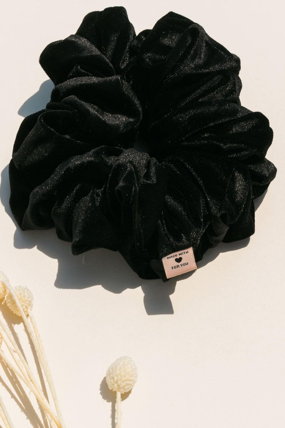 Set Of 3 & 6 Pieces Velvet Scrunchies, Soft Hair Ties, Black Colour Hair Bands, Ponytail Holders, Velvet Hair Bands, Women Scrunchies, Stylish Hair Styling Accessories, Elastic Scrunchie Natural Look Hair Styling Accessory - 6 Pcs